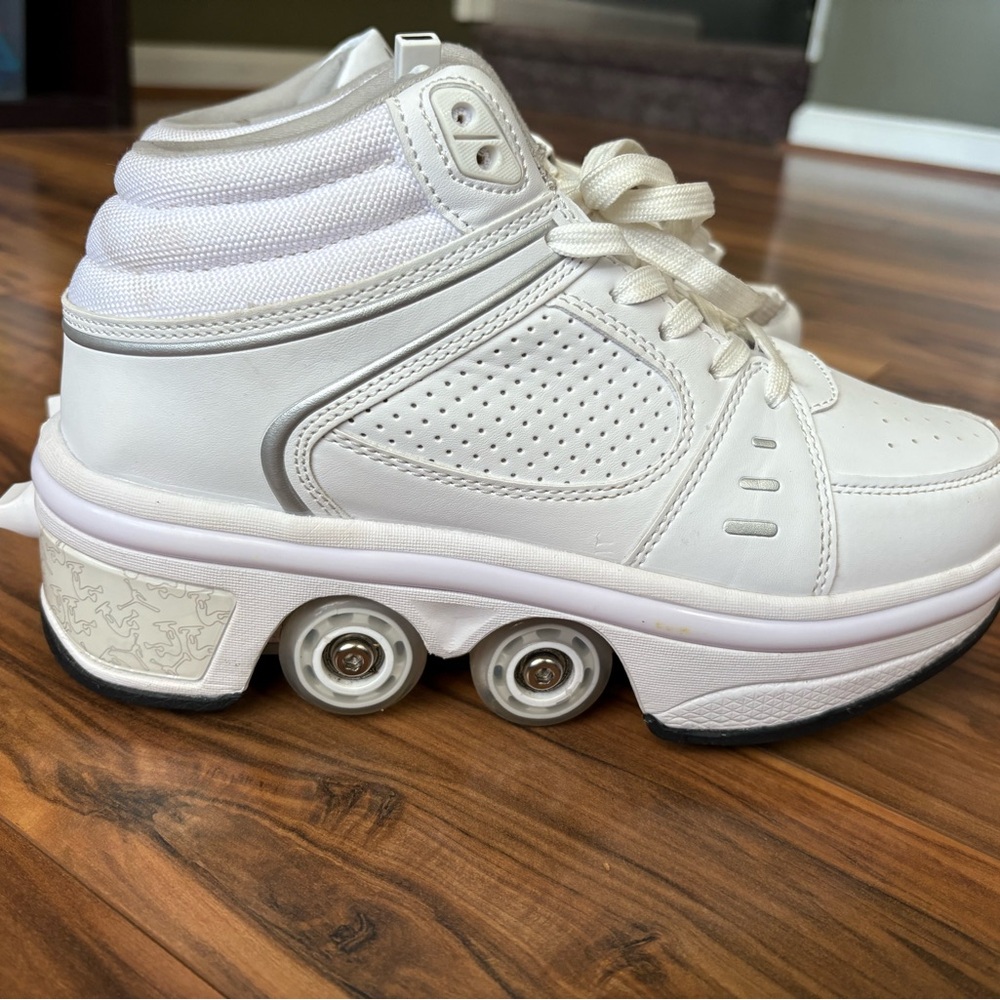 Kids White Roller skate sneakers